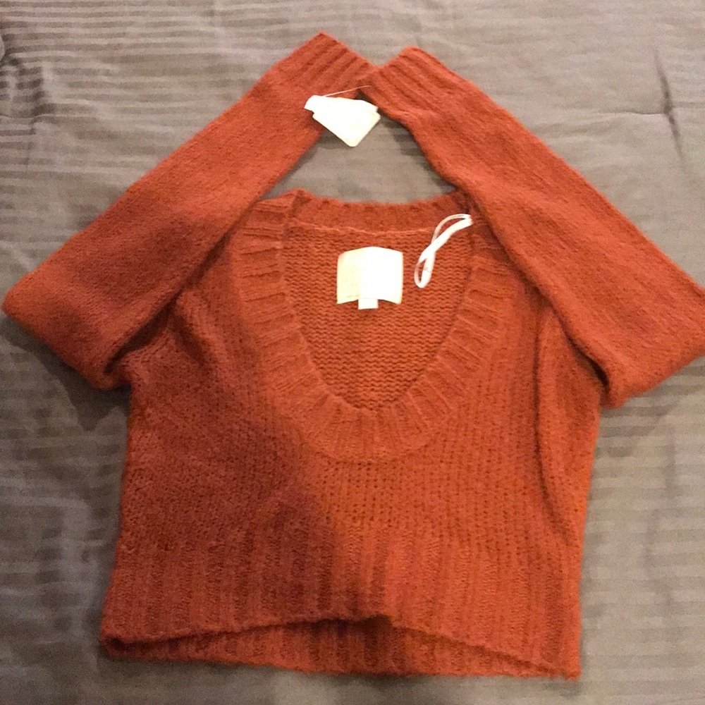 Women’s crop sweater